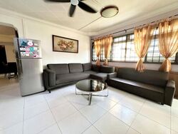 Blk 318 Tampines Street 33 (Tampines), HDB 5 Rooms #474383811